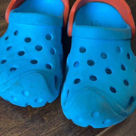 Boy toddler crocs - Picture 4 of 4
